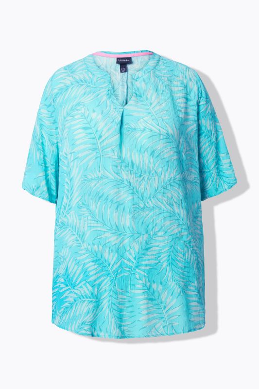 Blouse en crêpe motif palmiers à manches courtes et encolure en V. Ligne A