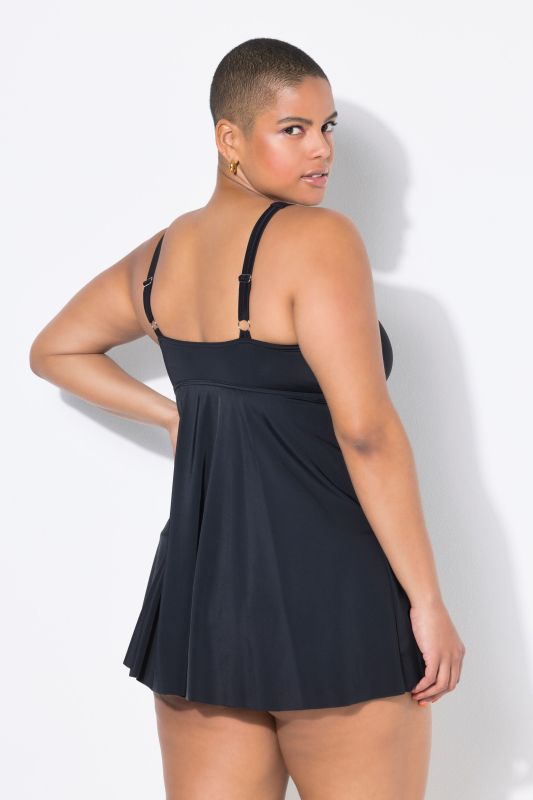 Haut de tankini. Bonnets souples. Esprit cache-cœur