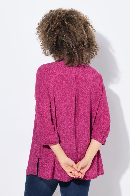 Blouse smockée à pois, décolleté rond et manches 3/4, coupe évasée