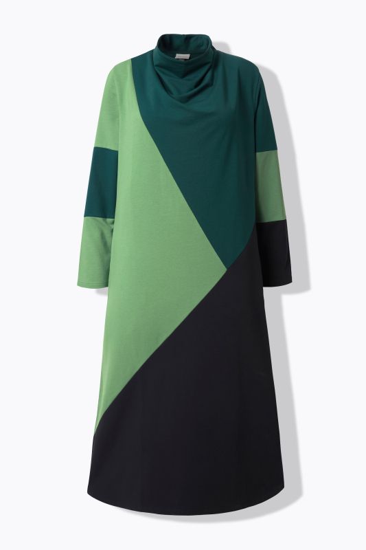 Robe en molleton de coton bio, col bénitier et manches longues