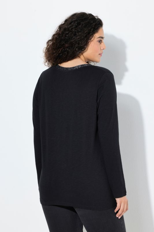 T-shirt encolure en V, patte de boutonnage en tissu pailleté, manches longues