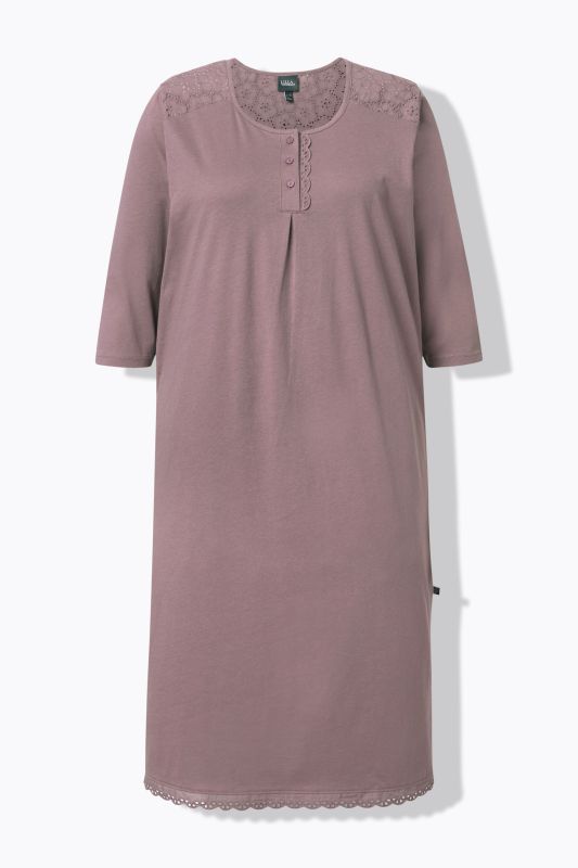 Chemise de nuit à col rond et manches 3/4, broderie ajourée et pli décoratif