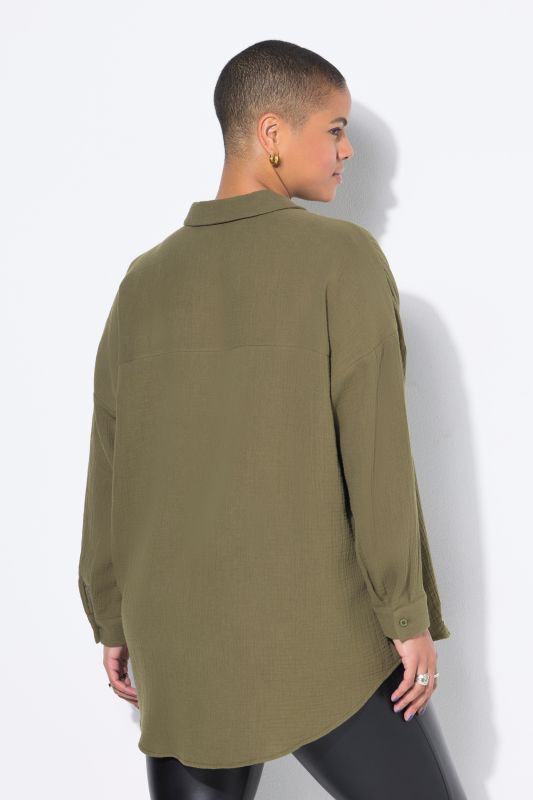 Chemisier oversize en mousseline. Broderie yeux