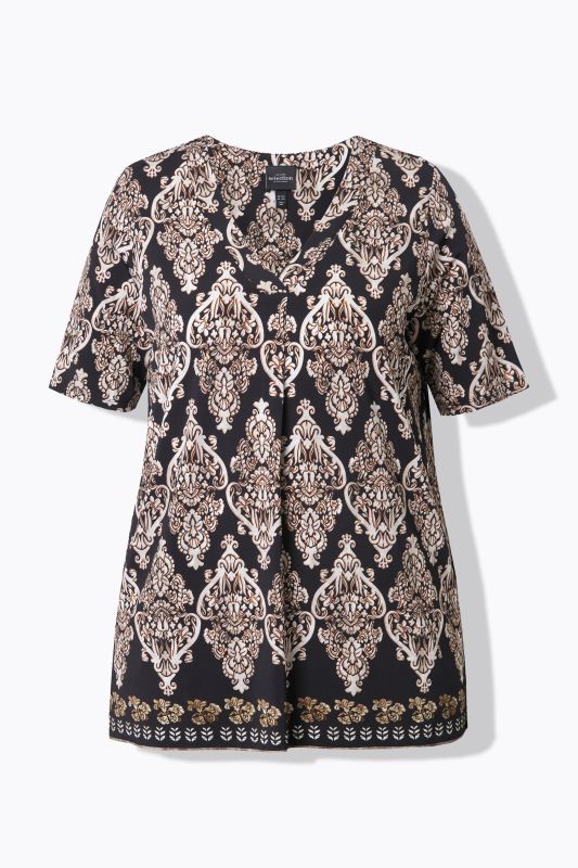 Blouse au tombé fluide, manches courtes, décolleté V avec pli fantaisie, coupe Classic Fit