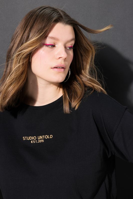 T-shirt oversize, broderie Studio Untold