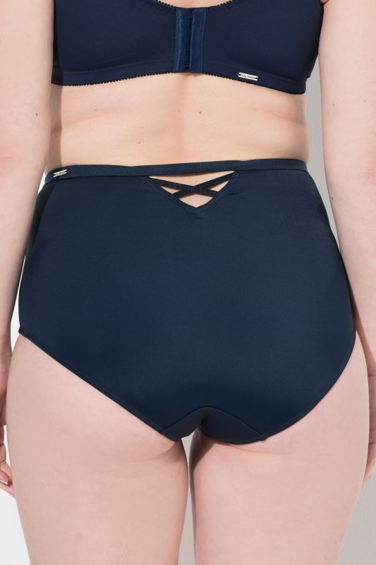 Culotte maxi sculptante, dentelle doublée, coupe taille haute