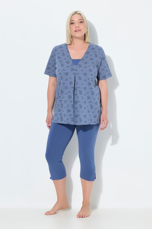 Pyjama. T-shirt col V et manches courtes. Pantalon corsaire