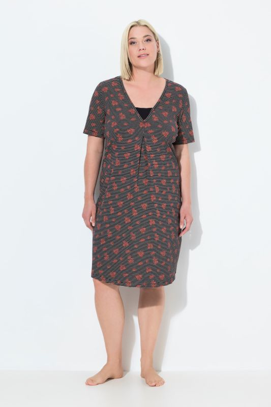 Chemise de nuit à col en V et manches courtes. Motif rayures/fleurs