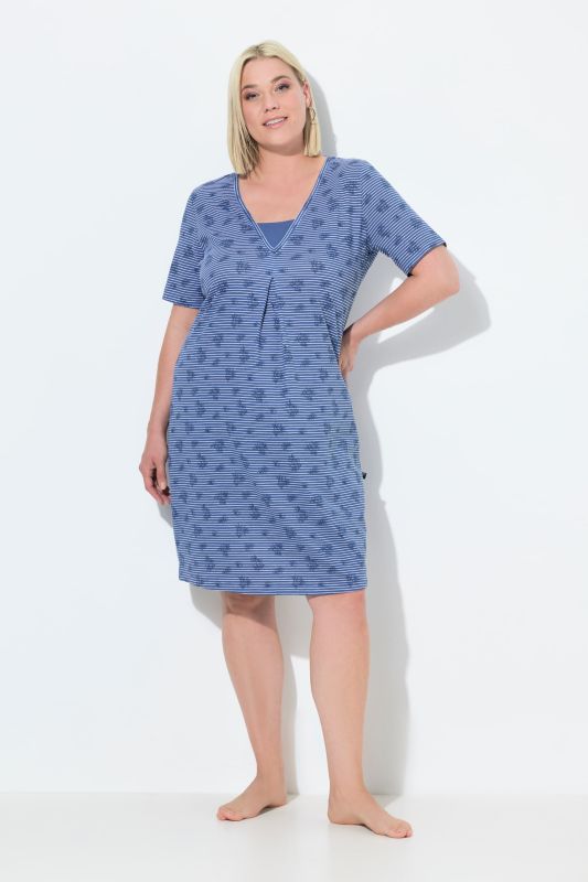 Chemise de nuit à col en V et manches courtes. Motif rayures/fleurs