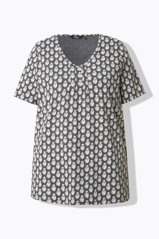 T-shirt, coupe évasée, col V, jolis plis creux, manches courtes