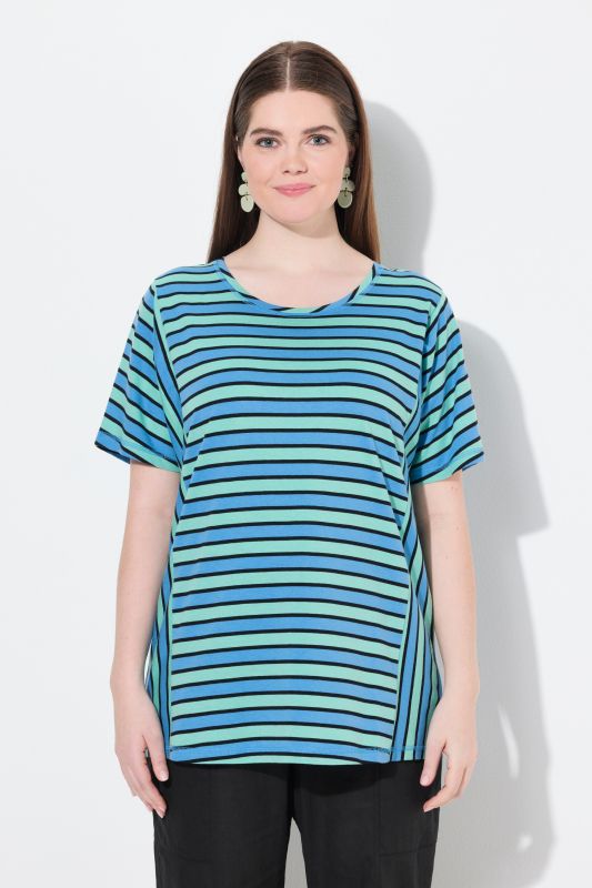 T-shirt en coton bio. Col rond et manches courtes. Mélange de rayures