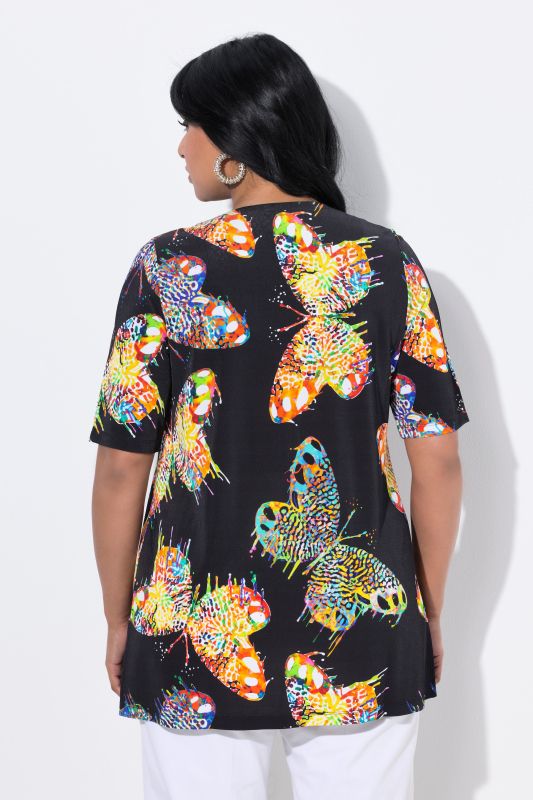 T-shirt au tombé fluide, décolleté en V et manches courtes, motif papillons