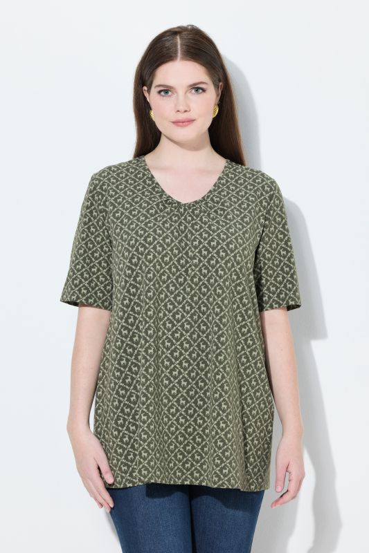 T-shirt s'inspirant des tenues traditionnelles bavaroises, encolure en V et manches courtes, coupe évasée