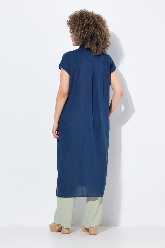 Chemisier long à manches courtes, col chemise et plis fantaisie, coupe évasée