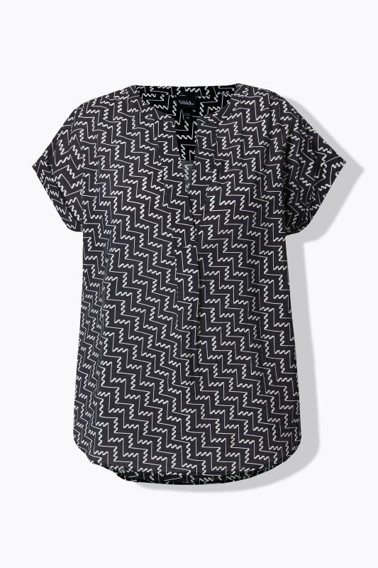 Blouse-tunique à imprimé graphique. Manches courtes et col tunisien