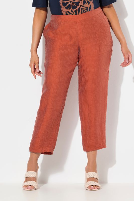 Pantalon Rena en lyocell texturé. Taille confortable