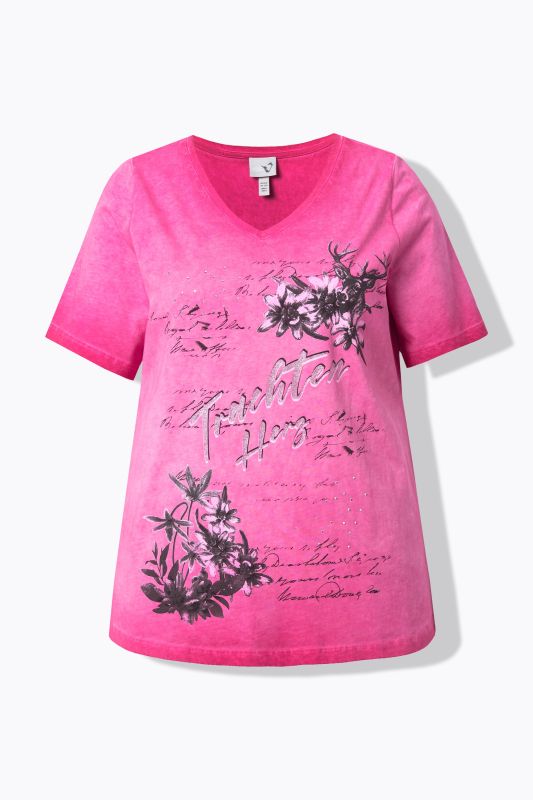 T-shirt à motif edelweiss. Encolure V et manches courtes. Coupe Classic