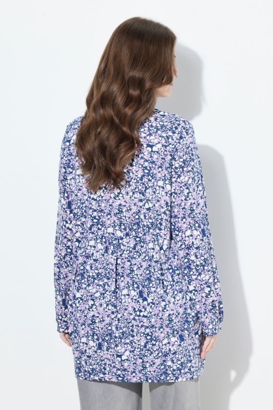Blouse avec plis fantaisie, décolleté carré et manches longues, coupe évasée