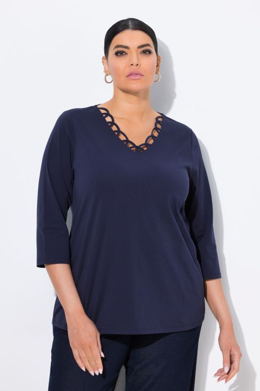 T-shirt décolleté avec strass fantaisie et manches 3/4, coupe Classic Fit