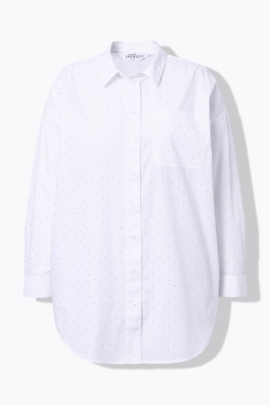 Chemisier oversize, petites pierres scintillantes