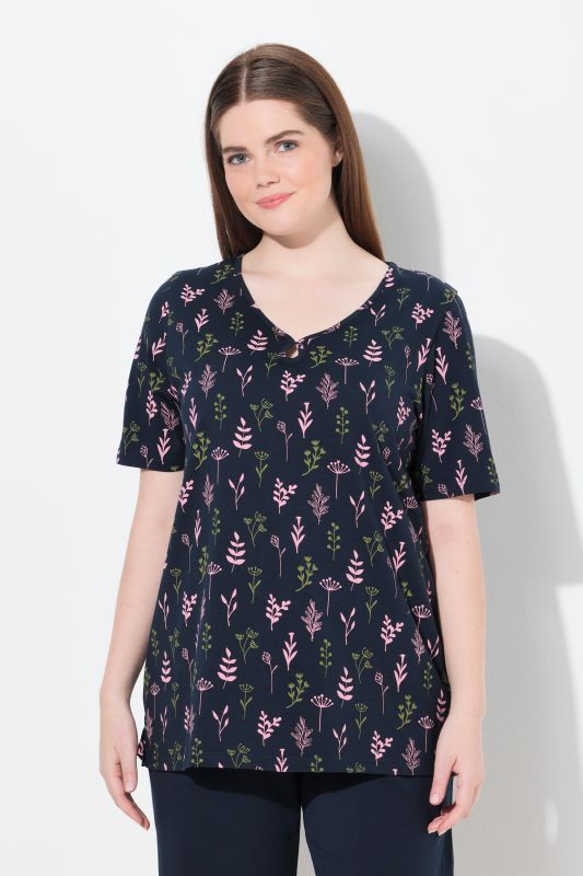 T-shirt de pyjama en coton bio. Col en V et manches courtes