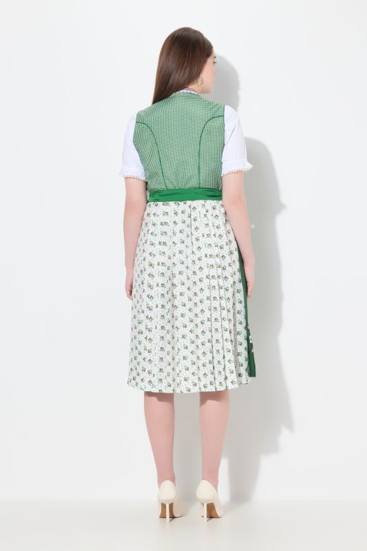 Dirndl sans manches, costume traditionnel bavarois. Décolleté en cœur et laçage