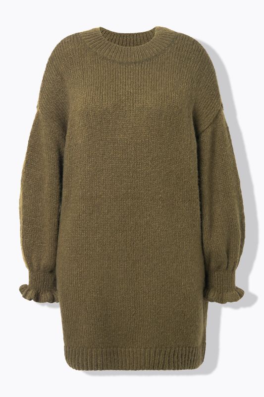 Robe en maille oversize. Manches ruchées