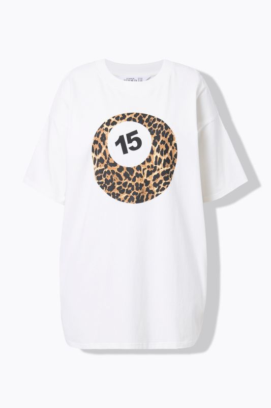T-shirt oversize. Manches courtes. Motif boule de billard