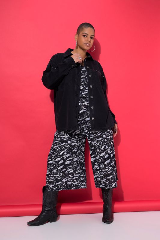 Chemise en jean oversize. Rivets fantaisie
