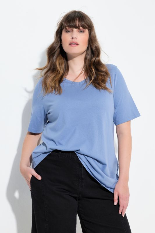 T-shirts en coton bio. Col en V et manches courtes. Lot de 2