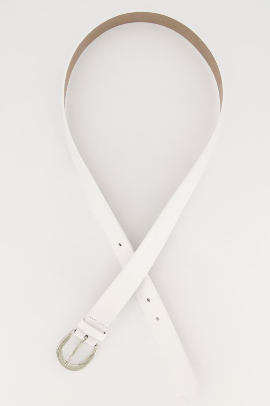 Ceinture en cuir véritable. Longueur jusqu'à 155 cm
