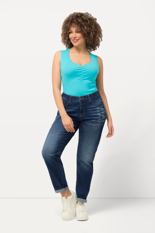Jean boyfriend à 5 poches. Taille confortable
