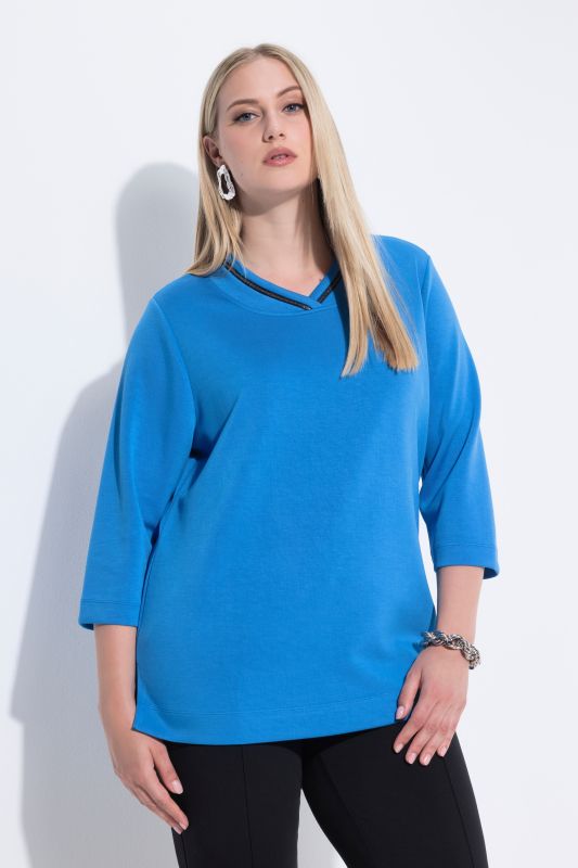Sweat-shirt à manches longues et col montant, chaînette fantaisie, coupe classique