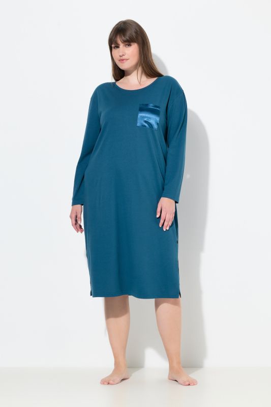 Chemise de nuit à col rond et manches longues, poche poitrine en satin