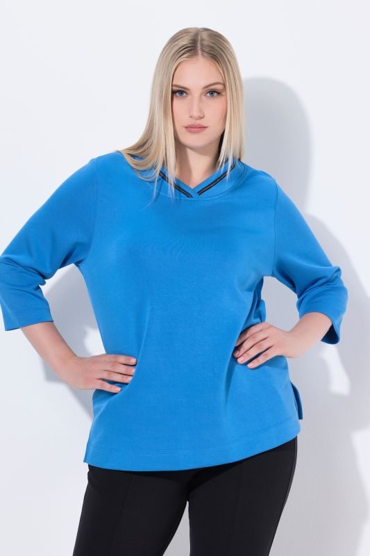Sweat-shirt à manches longues et col montant, chaînette fantaisie, coupe classique