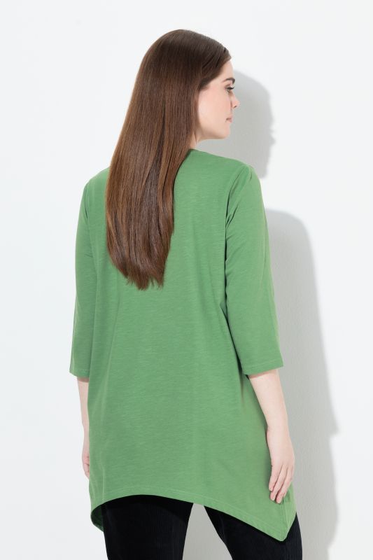 T-shirt en coton bio avec broderie, col V et manches 3/4