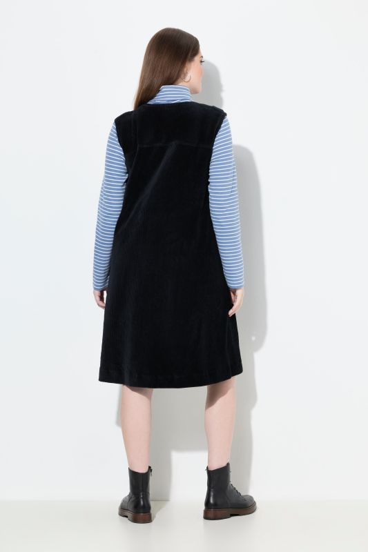 Robe évasée sans manches à col rond