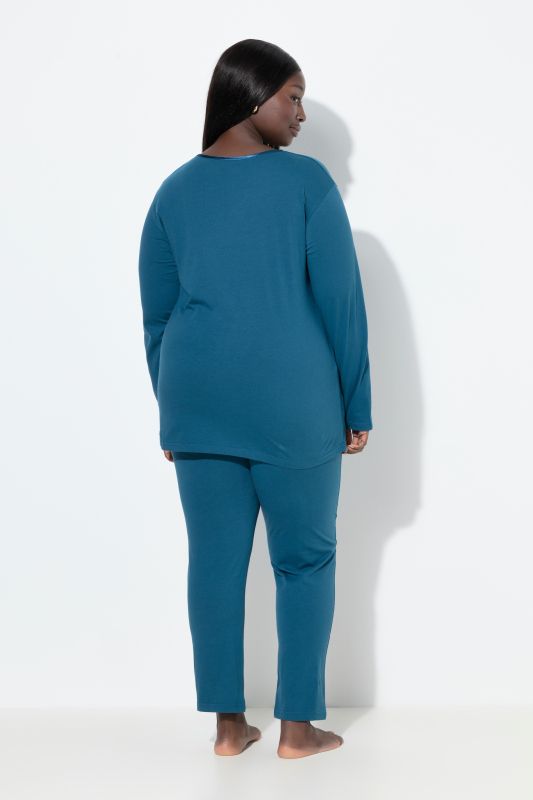 Pyjama à col en V et manches longues, poche poitrine en satin