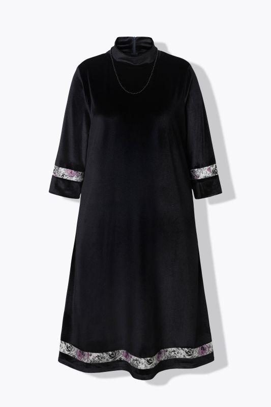 Robe en velours à col montant et manches 3/4, chaînette fantaisie