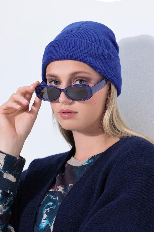 Bonnet en maille douce et confortable, large revers