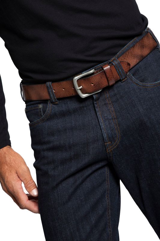 Ceinture en cuir , boucle en métal, largeur 4 cm