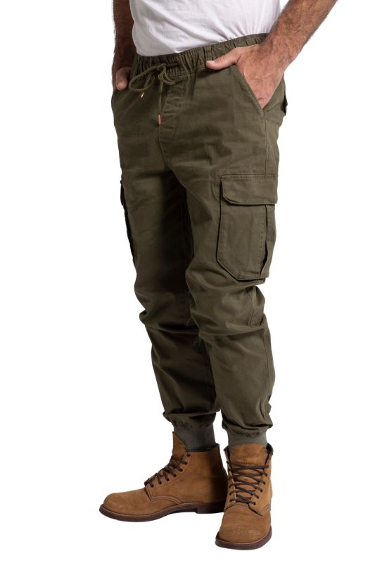 Pantalon cargo finition FLEXNAMIC®, multiples poches et coupe Modern Fit - jusqu'au 9 XL