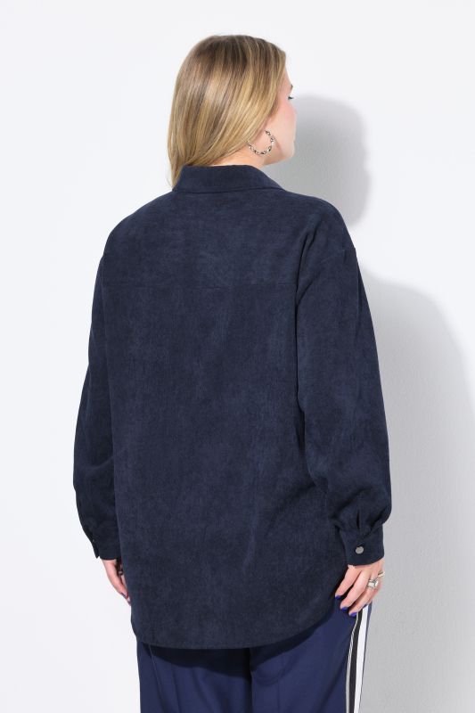 Chemisier oversize en velours côtelé, avec col chemise et manches longues