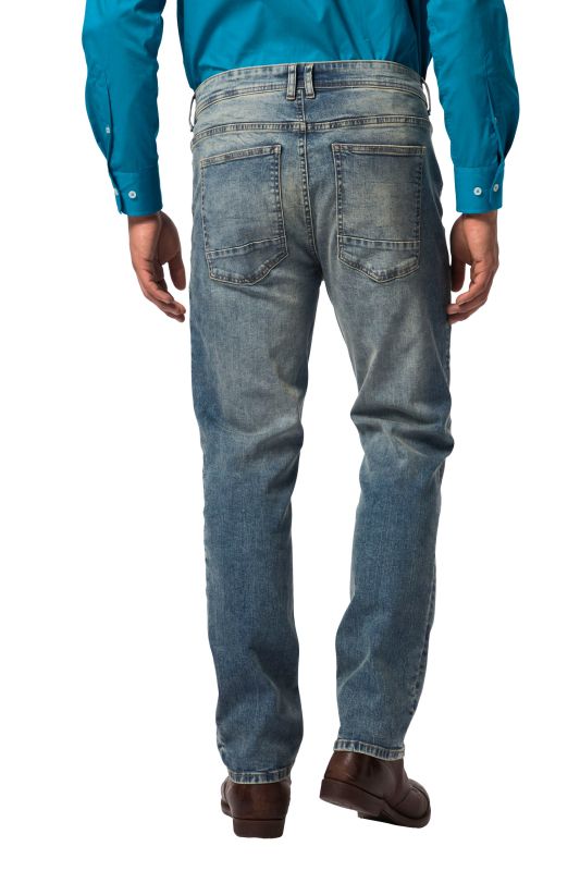 Jean ventre confort, finition FLEXNAMIC®, coupe Straight Fit 5 poches - jusqu'au 38/74