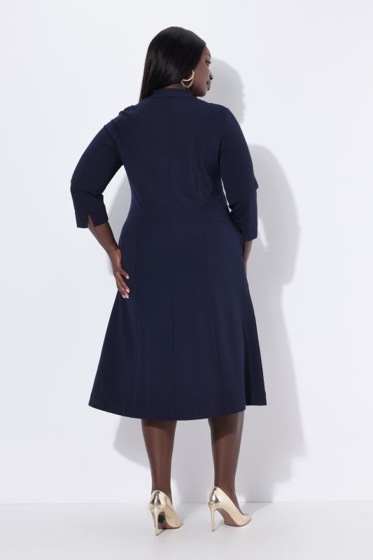 Robe midi point de Rome, manches 3/4, col calice et décolleté en V
