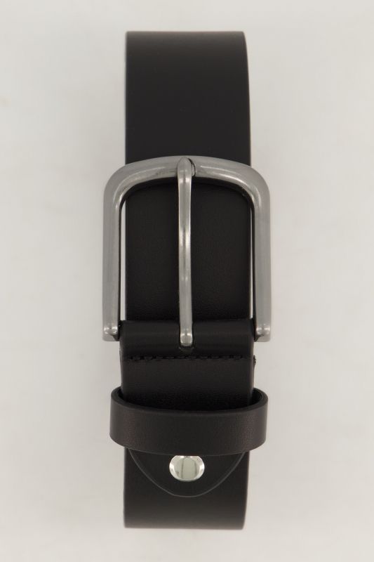 Ceinture, imitation cuir. Boucle en métal. Largeur 4 cm. Longueur jusqu'à 170 cm