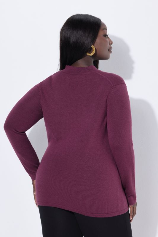 Pull à teneur en soie, col jabot et manches longues