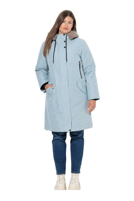 Veste technique. Capuche avec intérieur en polaire bouclée. Fermeture zippée