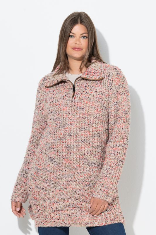 Pull long en maille. Manches longues, col camionneur