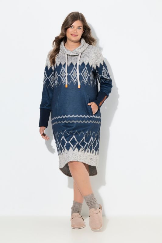Robe à motif norvégien. Manches longues et capuche